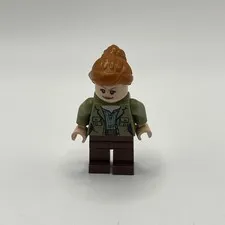 Lego Minifigure Claire Dearing - Olive Green Jacket over Sand Green Shirt jw021