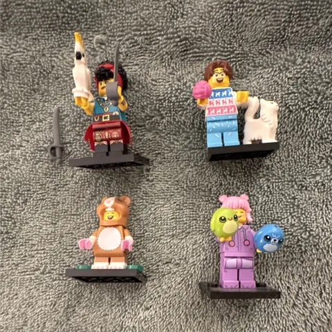 LEGO Series 27 Minifigures Lot 71048