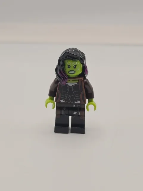 LEGO Gamora Minifigure Long Reddish Brown Coat Super Heroes Guardians sh506