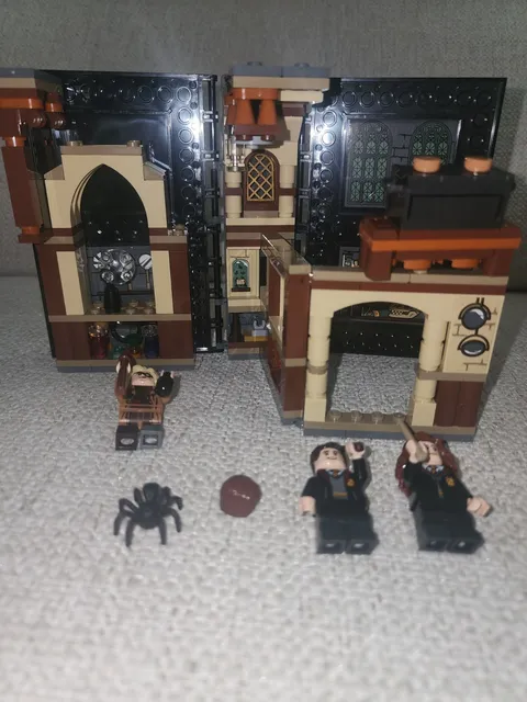 LEGO Harry Potter Hogwarts Moment: Defense Against The Dark Arts Class 76397 