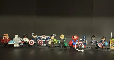 LEGO Marvel Collectible Minifigures Series 1 Complete Set of 12 All Accessories