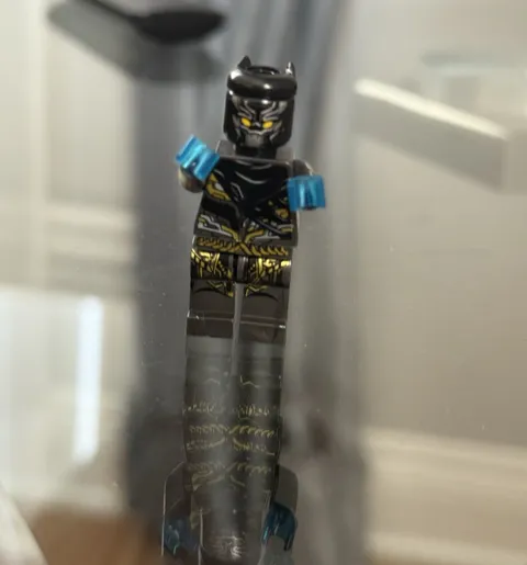LEGO Minifigure Custom Black Panther Electric Hands