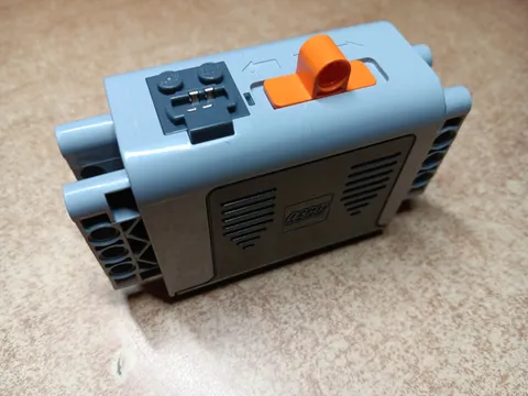 LEGO POWER FUNCTIONS 9V BATTERY BOX 4X11X7 ORANGE SWITCH #59510C01