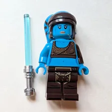 LEGO Star Wars Aayla Secura Minifigure with Blue Lightsaber Accessory