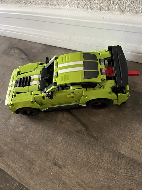 LEGO TECHNIC: Ford Mustang Shelby Gt500 (42138)