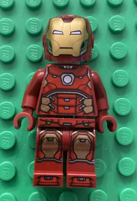 LEGO® Marvel Avengers™ Iron Man Silver Hexagon on Chest Minifigure™ sh0612