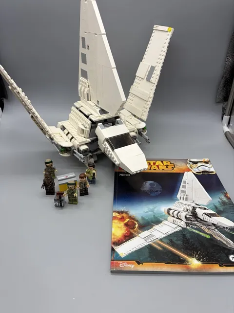 LEGO Star Wars Imperial Shuttle Tydirium 75094 - Near Complete