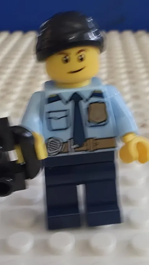 Lego Minifigure Police Shirt with Dark Blue Tie and Gold Badge cty1334 City