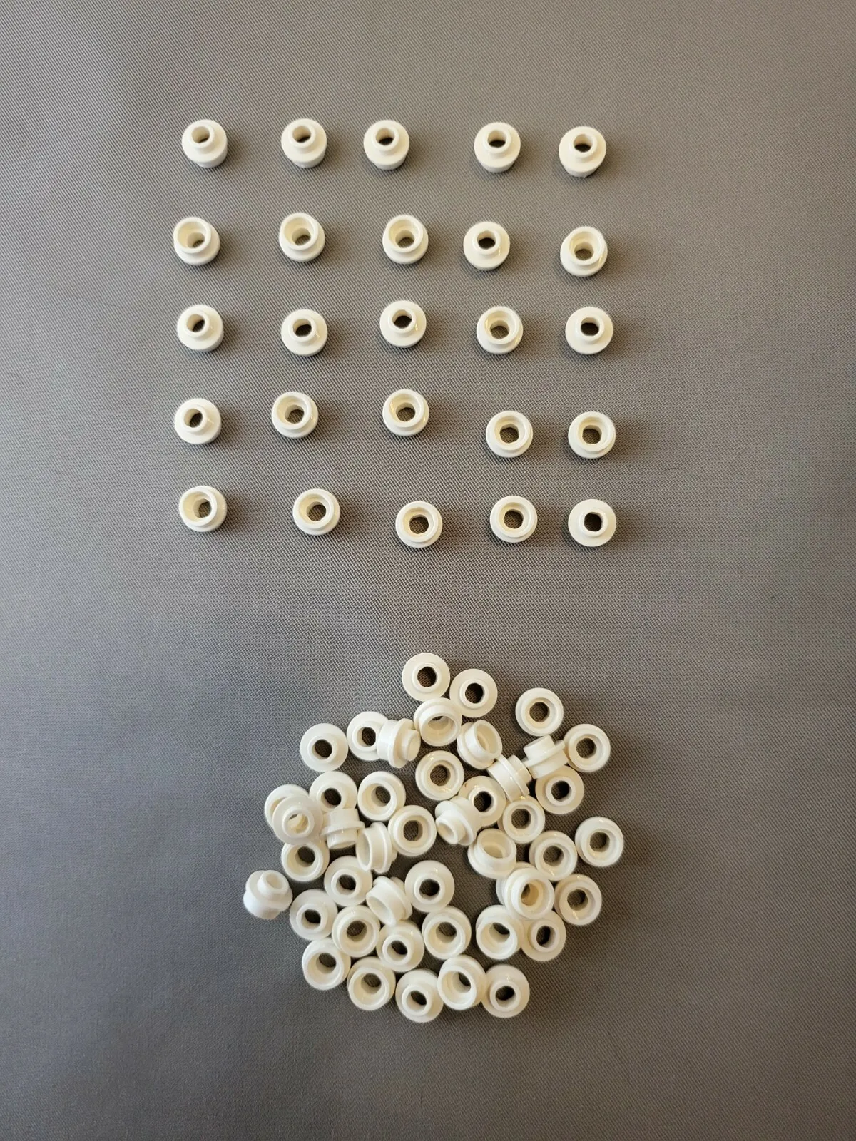 LEGO Plate Round 1 X 1 W/ Through Hole -White- 28626 (25 Count bag) New!