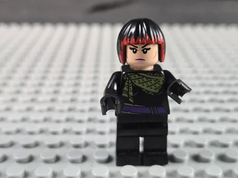 Lego TMNT Karai - Scarf and Dark Red Hair highlights tnt047 SHIPS Saturday
