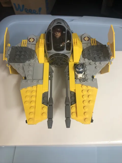 LEGO Star Wars Anakin Skywalkers Jedi Fighter 75038 No Box