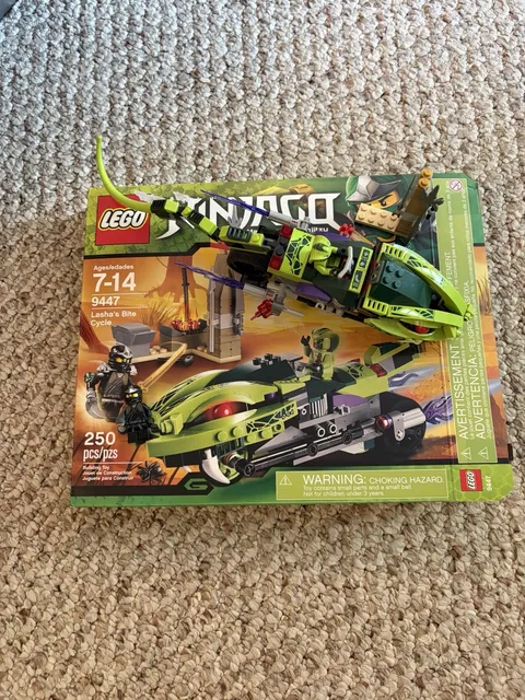 LEGO NINJAGO 9447 Lasha’s Bite Cycle Rise of the Snakes 250 pcs Lasha