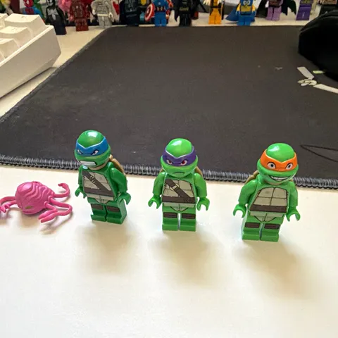 LEGO Teenage Mutant Ninja Turtles  Leonardo Donatello Michelangelo & Kraang