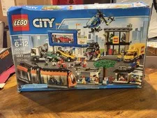 Retired LEGO City 60097 City Square  New Sealed, Damaged box, 1683 Pieces