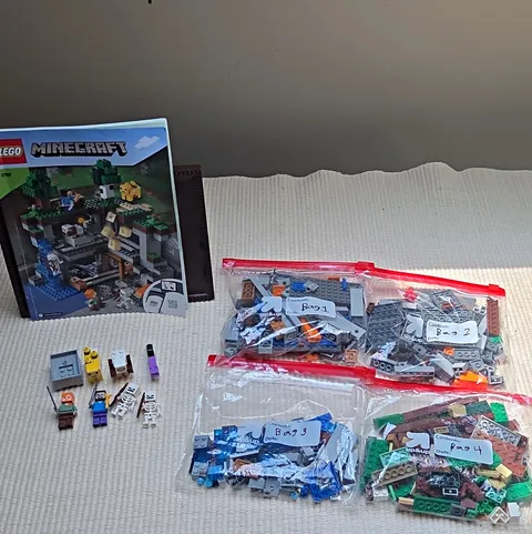 LEGO Minecraft The First Adventure 21169 Complete Set w/ Instructions Box 542pc