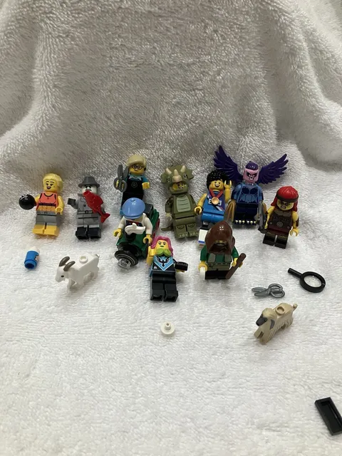 LEGO Minifigure Lot Series 25 - Goatherd Pet Groomer Gamer Noir Detective Train