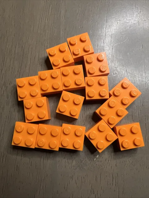 LEGO 3003 Orange Brick 2 x 2 - 16 Pieces
