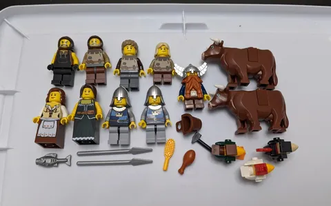 LEGO Medieval Market Village Minifigures. Eight Figures, Two Cows, Bonus Dwarf!