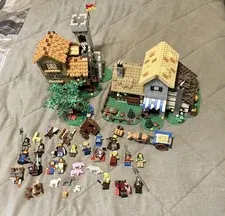 LEGO Medieval Town Square 10332 Icons 100% Complete No Box Retired