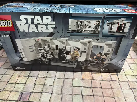 New LEGO Disney Star Wars 75387 Boarding the Tantive IV Factory Sealed Box