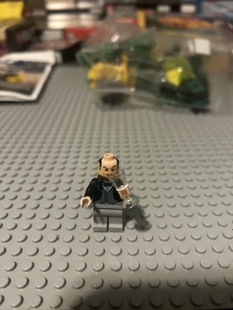 LEGO Batman 2006 Alfred Pennyworth Minifigure from 7783 Batcave NICE SHAPE