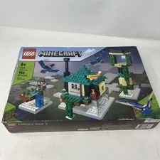 LEGO Minecraft: The Sky Tower (21173) New Sealed Damaged Box