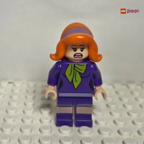 LEGO Scooby-Doo Daphne Blake Minifigure SCD004 75904 75903 Mystery Mansion