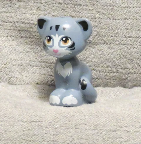 Lego Cat, Sitting, Sand Blue, White Patches/Paws 11602pb04