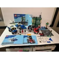 Lego City Police Chase at the Bank #60317 -read description