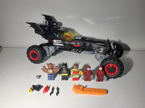 LEGO The LEGO Batman Movie: The Batmobile (70905) 99% - Read Description 