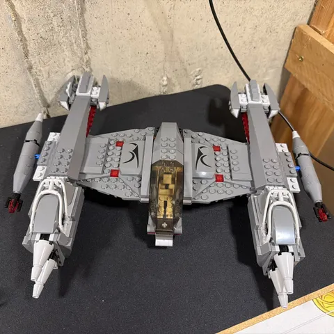 LEGO Star Wars Magna Guard Starfighter Set - 7673 - INCOMPLETE With Box.