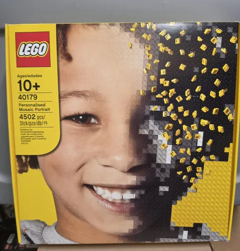 LEGO Miscellaneous: Personalised Mosaic Portrait (40179)