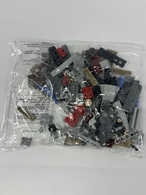 LEGO Star Wars 75202 Defense of Crait Sealed Bag #3 Includes Poe Minifigure