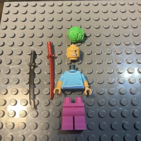 LEGO One Piece Zoro New Outfit Exclusive Brand New Minifigure from Set 75644