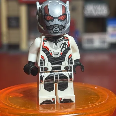 LEGO Marvel Ant Man White Quantum Realm Suit Minifigure SH0563 Avengers Endgame