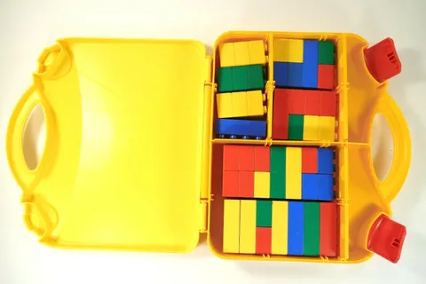 Lego Hard Plastic Carrying Case Yellow Orange Storage Box W/ Dividers AND LEGOs