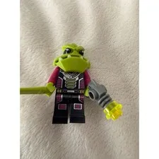 LEGO Galaxy Squad Alien Trooper Minifigure Lime Green Magenta Space Soldier