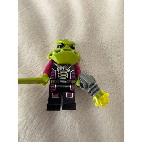 LEGO Galaxy Squad Alien Trooper Minifigure Lime Green Magenta Space Soldier