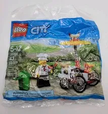 SEALED LEGO City 30356 Hot Dog Stand Cart Vendor Retired Polybag Poly bag NEW