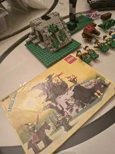 LEGO Castle: Camouflaged Outpost (6066) Missing Pieces See Pictures 90% Complete