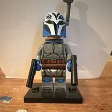 LEGO Star Wars Bo-Katan Mandalorian Minifigure SW1163 w/ Helmet & 2 Blasters
