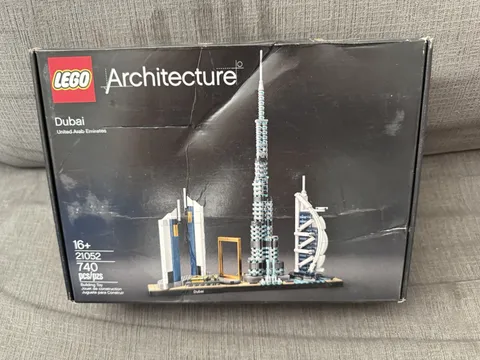 LEGO ARCHITECTURE: Dubai (21052) Brand New Factory Sealed Retired Set RARE