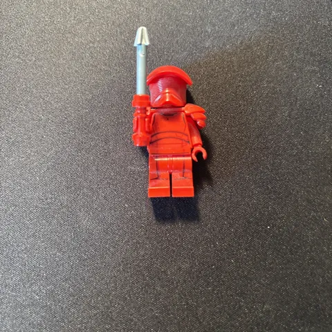 LEGO Star Wars Mandalorian - Rare - Elite Praetorian Guard w/ Weapon - New
