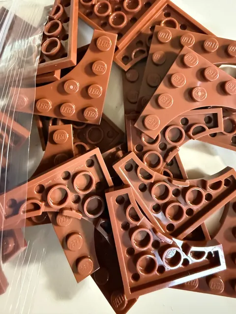 LEGO-NEW-#35044-REDDISH BROWN-PLATE MOD/ 4- X 4 W/ CURVED CUTOUT-20 PIECES