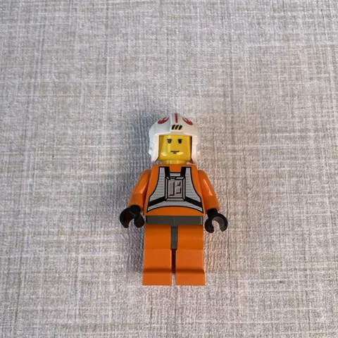 LEGO Star Wars Rebel Pilot Luke Skywalker 1999  Minifigure Orange Suit