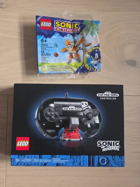 LEGO SEGA GENESIS Controller (Set 40769) w Bonus Sonic Kiki's Coconut Attack
