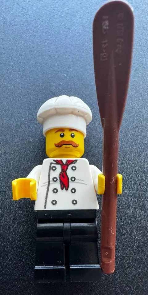 LEGO Chef Minifig with Oven Paddle