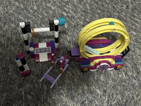 LEGO Friends: Magical Acrobatics (41686) Incomplete 