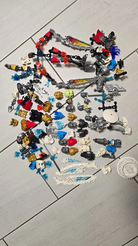 LEGO Bionicle & Hero Factory Bulk Lot 1.4 lbs - Assorted Parts, 15+ Masks