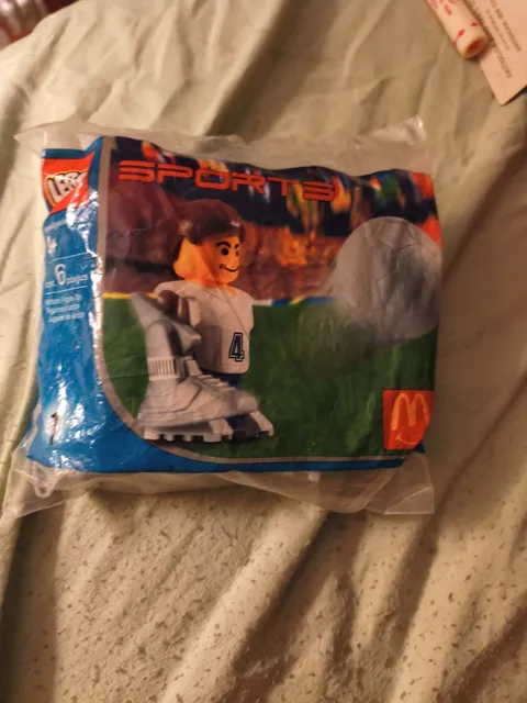LEGO Sports 2004 McDonalds Toy FOOTBALL SOCCER Player #4 NEW Sealed RETIRED